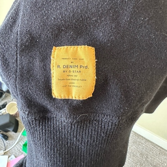 G-Star Raw Men’s  V-Neck Knit Sweater - Picture 4 of 5